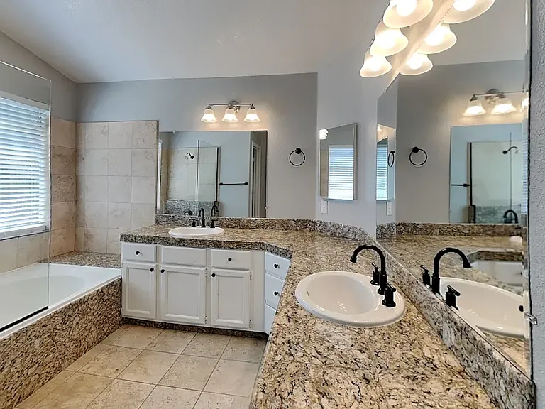 4305 Elk Dr — Photo 13