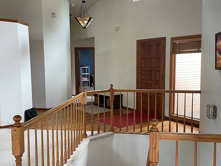 5045 Broadmoor Bluffs Dr — Photo 19