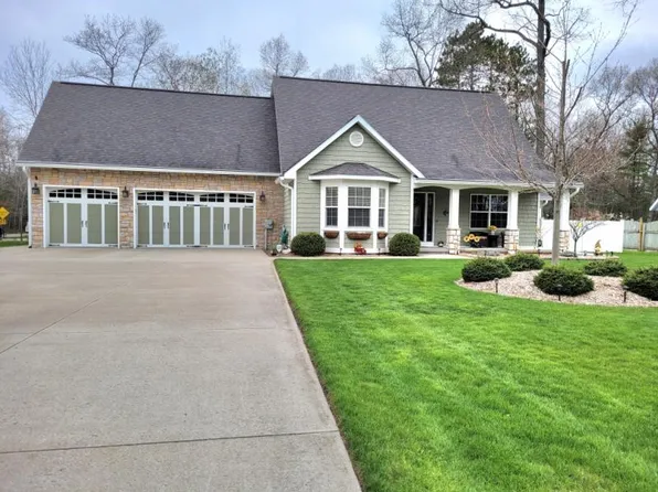 7229 Cedar Lake Rd, Oscoda, MI 48750