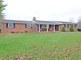 1933 Hart Rd, Lebanon, OH 45036