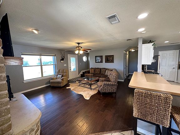 4th image of 2901 Wind Mill Ct