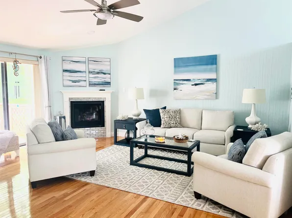 19 Ridgewood Drive, Atkinson, NH 03811