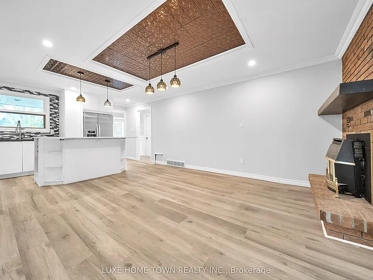 5 Centennial Dr — Photo 14