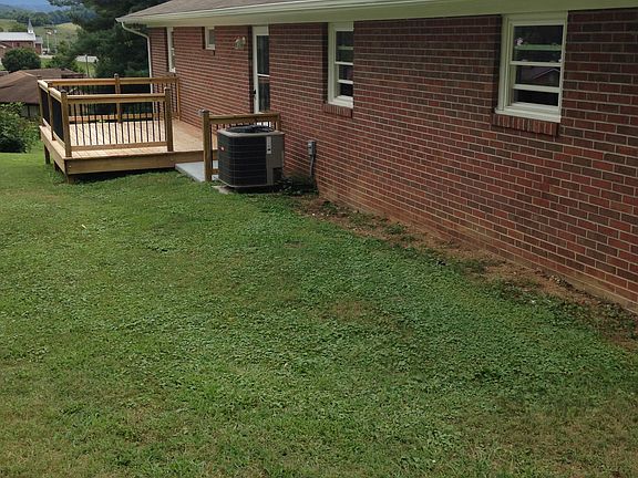 4th image of 163 Sunset Hill Dr