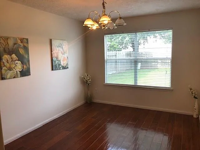 28814 Waltham St — Photo 15