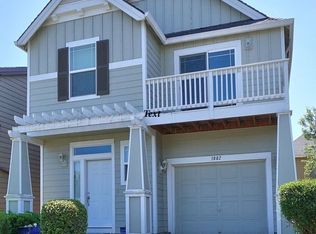 1002 SW 17th Way, Troutdale, OR 97060