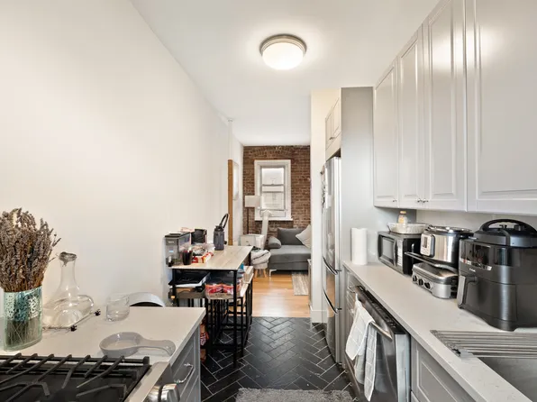 21-15 33rd Street image 4 of 13