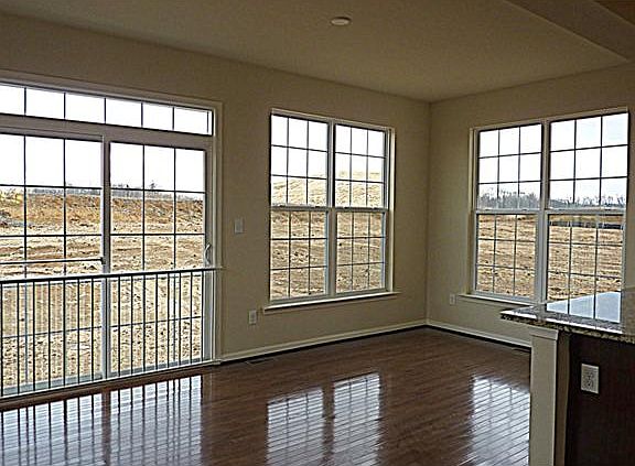 4th image of 760 Ashington Dr