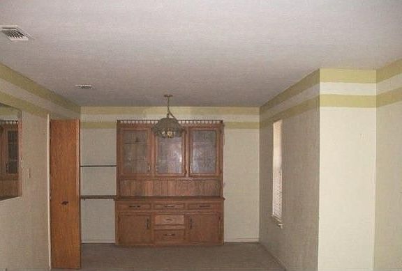 3rd image of 722 Flamingo Way