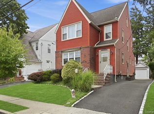 79 Amherst Rd, Valley Stream, NY 11581