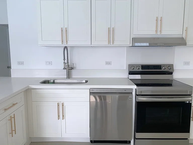 6543 Hawaii Kai Dr — Photo 17