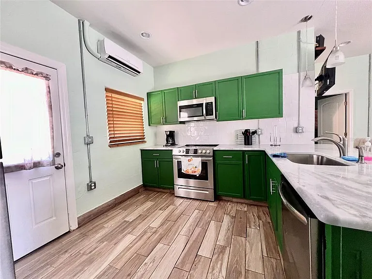 821 Mulberry St #D — Photo 6