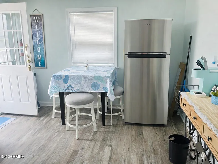 1510R Bay Blvd #2 — Photo 6