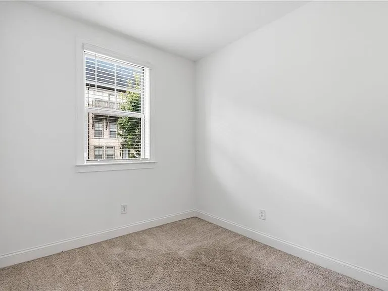2438 Figaro Dr — Photo 27