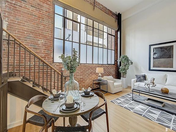 4th image of 16 Jessie St APT 208