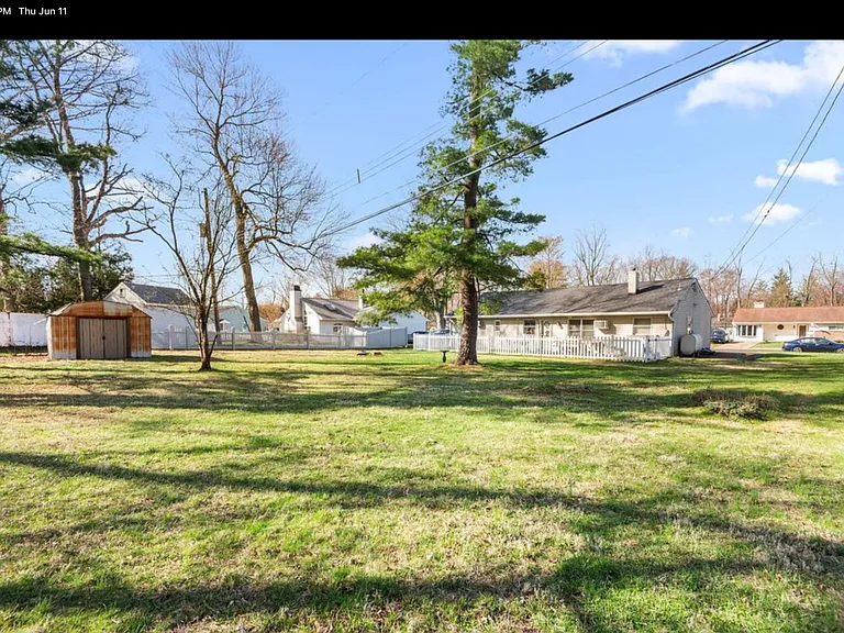 1027 Rozel Ave — Photo 8