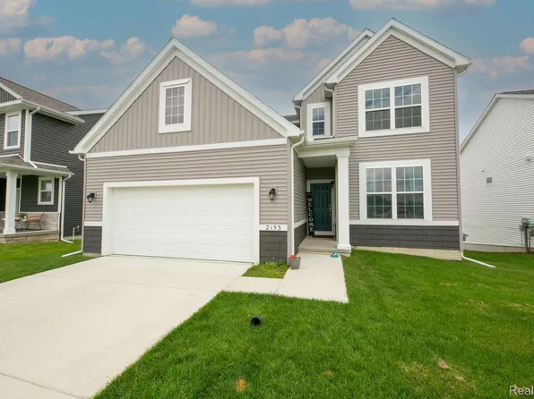 2153 Dabate Dr, Howell, MI 48843
