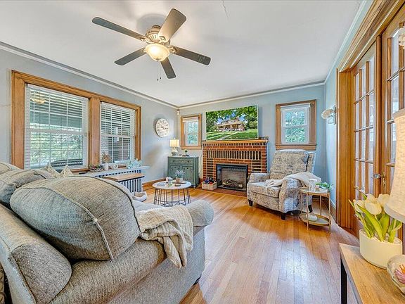 5th image of 1917 Sherwood Ave SW