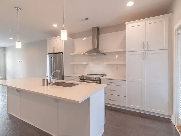 439 Southend Crossing Ln — Photo 17