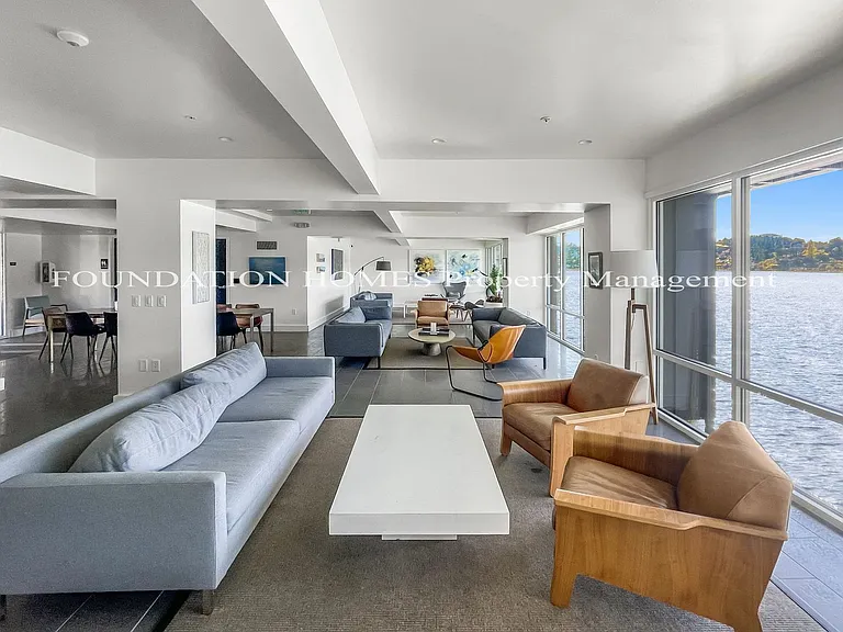 100 Barbaree Way — Photo 14