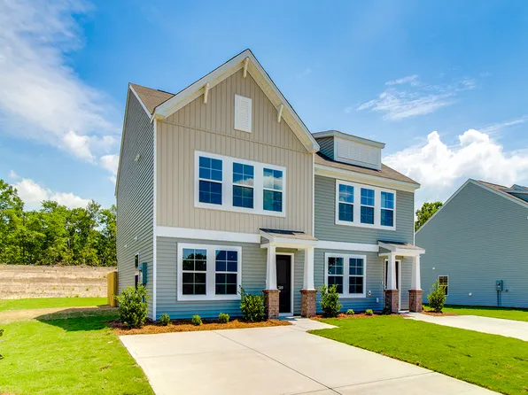 369 Channing Ct, Hopkins, SC 29061