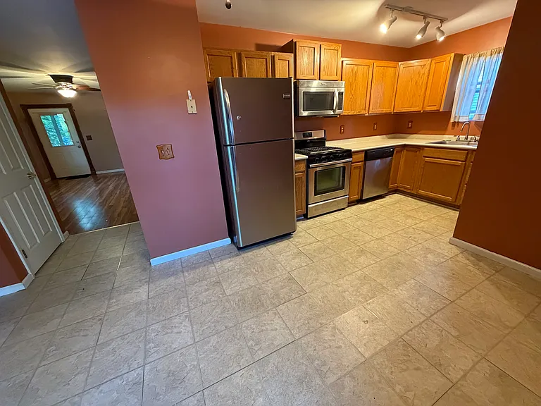 6 Madigan Ave #B — Photo 4