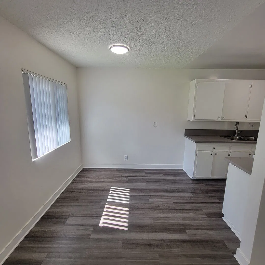 5030 — Photo 2
