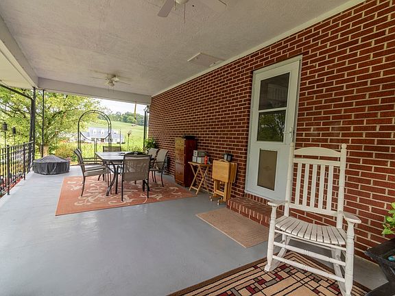 5th image of 22727 Aven Ln