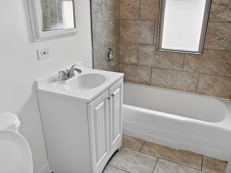 153 N Mason Ave #2W — Photo 5