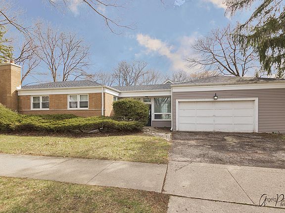 3rd image of 1004 Harvard Ct