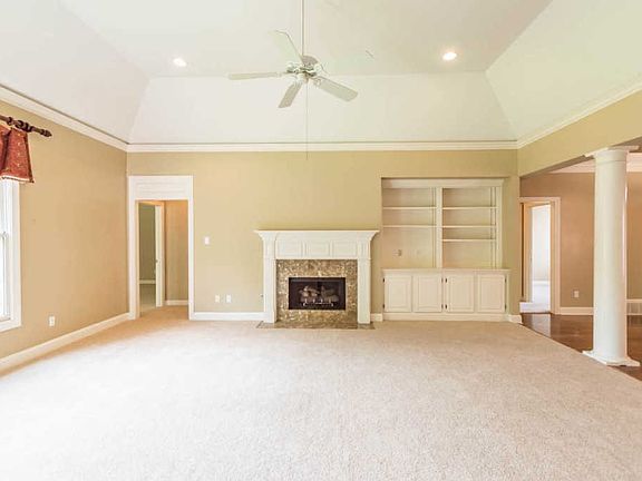 5th image of 8501 Farley Ave
