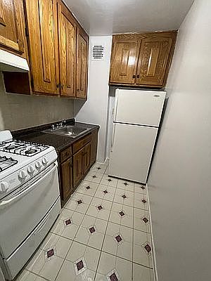 5th image of 11048 72nd Ave APT 4