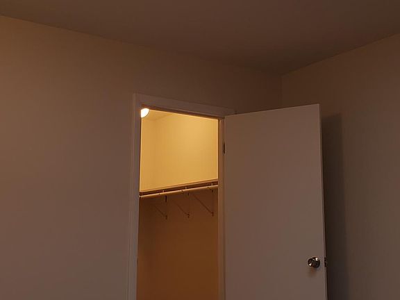 5th image of 6242 W Belmont Ave #2