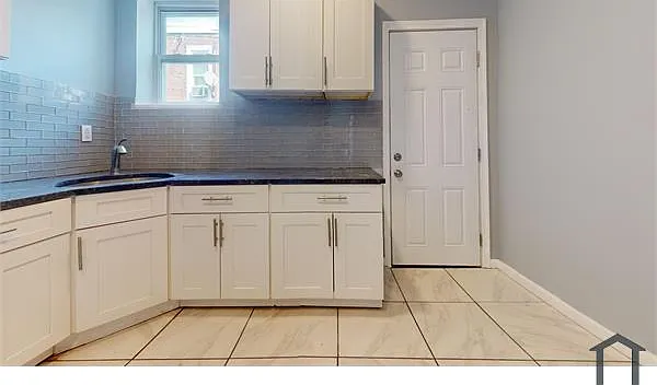 3 bed, $1,495 — Photo 3