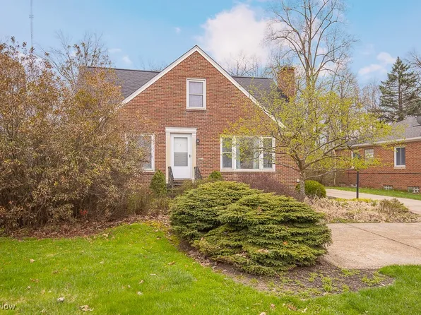 5111 W Ridgewood Dr, Parma, OH 44134