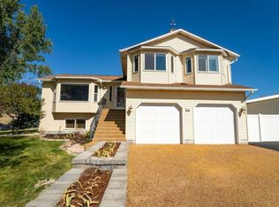 108 Bluecrest Pl, Spring Creek, NV 89815