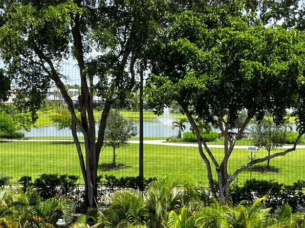 106 Lake Emerald Drive #313, Oakland Park, FL 33309