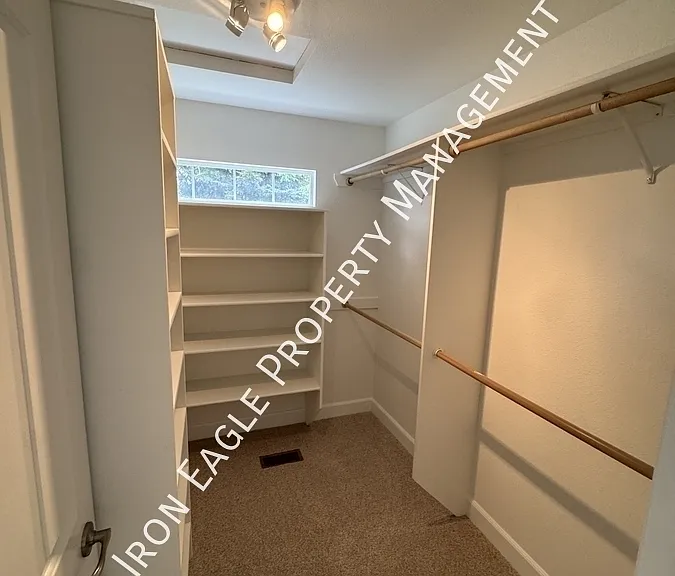 2481 E Lenox Ct — Photo 18