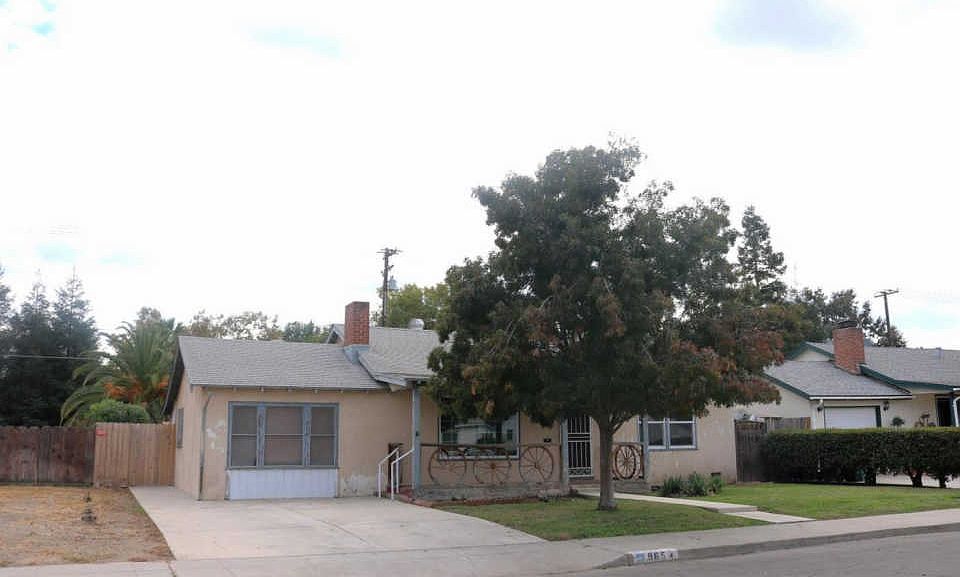 2nd image of 965 E Apricot Ave