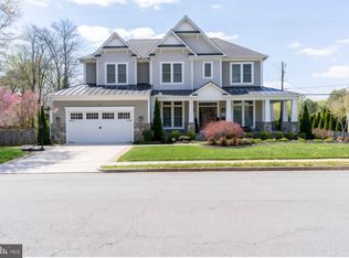 801 Meadow Ln SW, Vienna, VA 22180