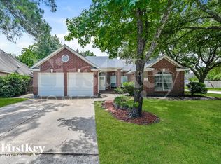 21002 Meadowhill Dr, Spring, TX 77388