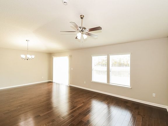 3rd image of 7580 Cosmo Ct