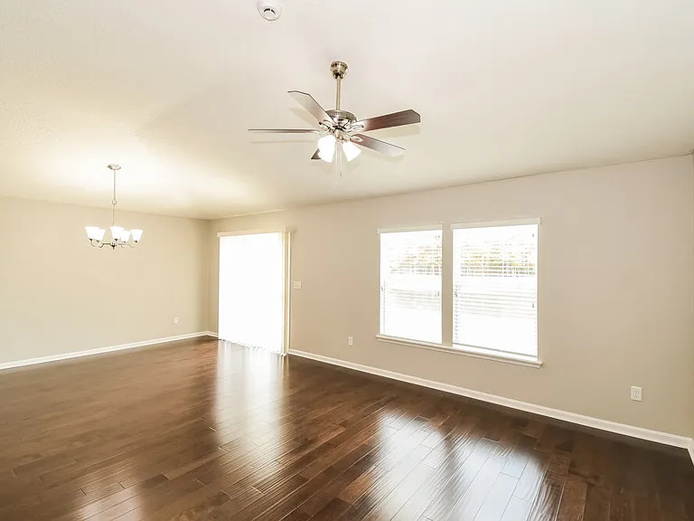7580 Cosmo Ct — Photo 3