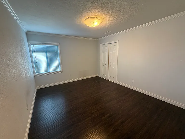 18456 Milmar Blvd — Photo 11