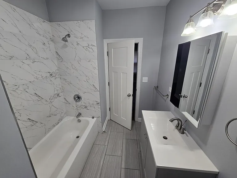 8117 S Drexel Ave #2 — Photo 15