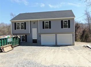 189A Fitch Hill Rd, Uncasville, CT 06382