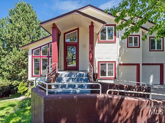 2nd image of 2682 N Peregrine Pl