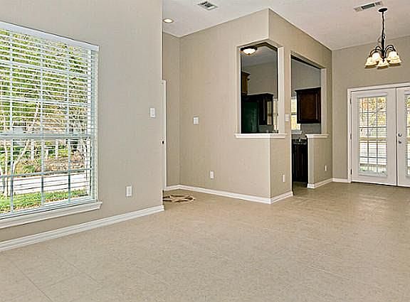 5th image of 701 Berkley Plz