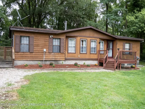 5946 Westlake Rd, Bellevue, MI 49021