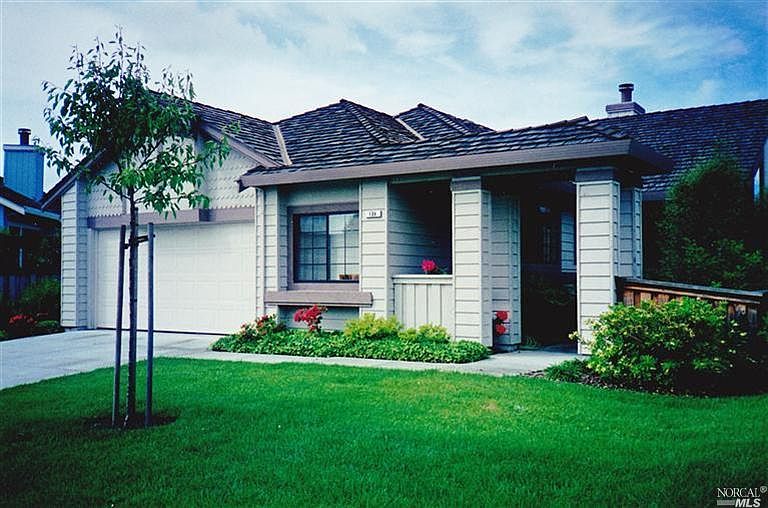 1st image of 104 S Temelec Cir